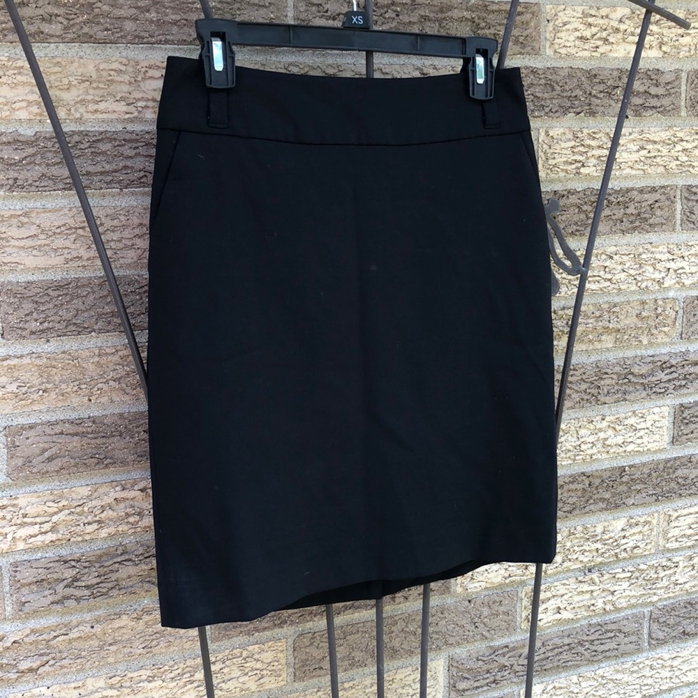 Banana Republic black wool pencil skirt, size 2